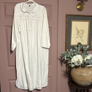 White Embroidered Long Nightgown